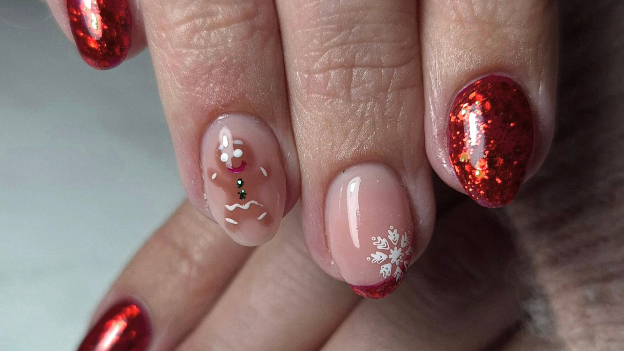 How to create a cute gingerbread man - Step-By-Step Christmas hand painted nail art by LE UK Brand Ambassador Charmaine Baumber