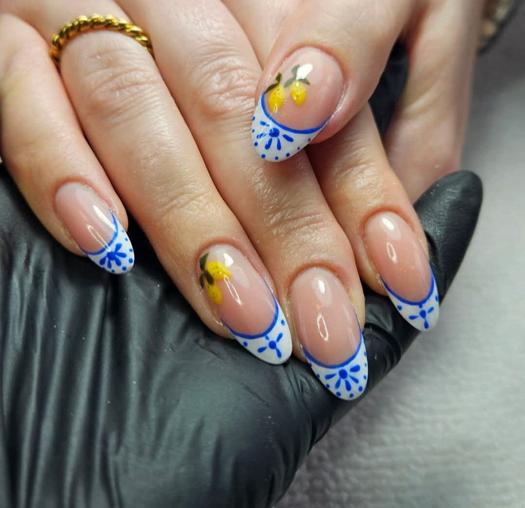 LE Nail Pro Feature - Debby Ironside @studiofifteennails
