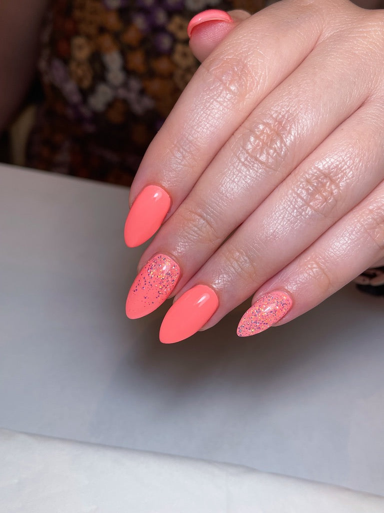 Bee in Your Bonnet Glitter Gel
