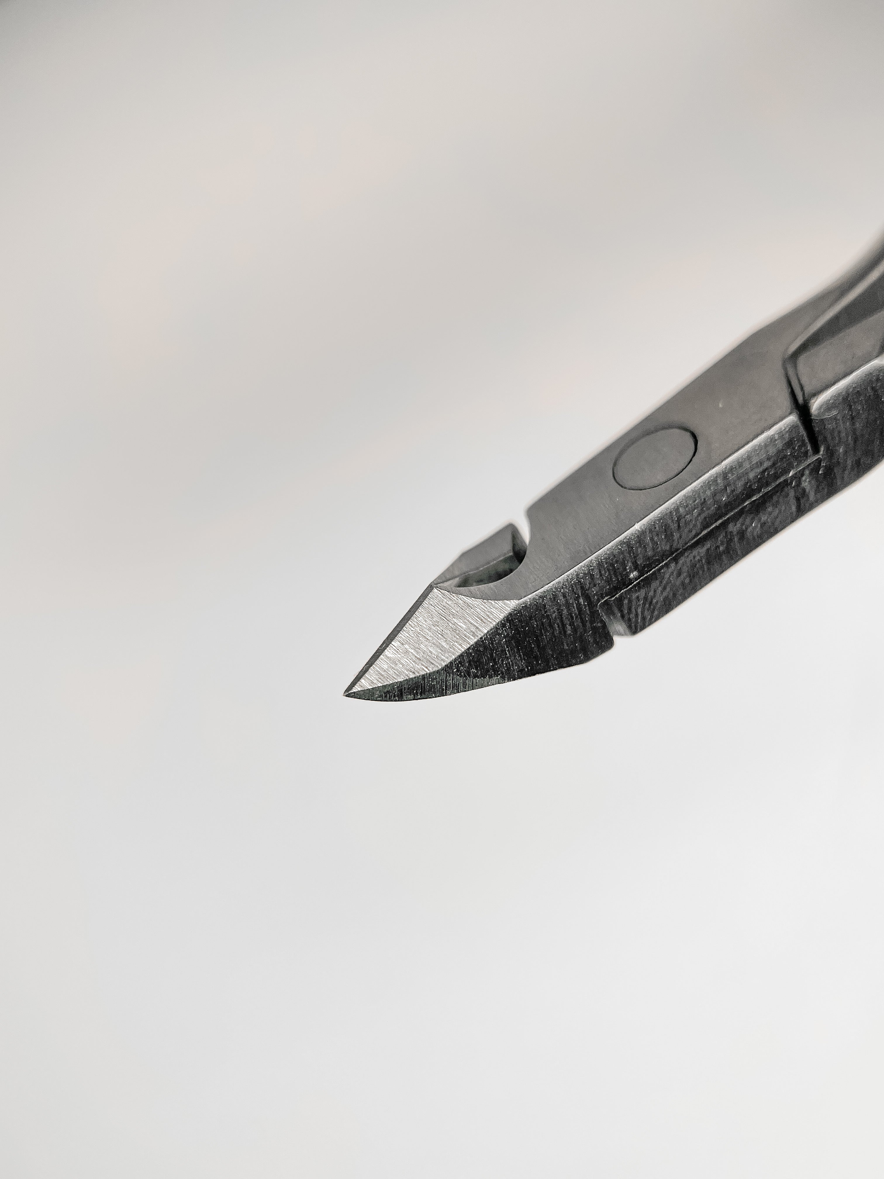 LePhine Pro Cuticle Nippers