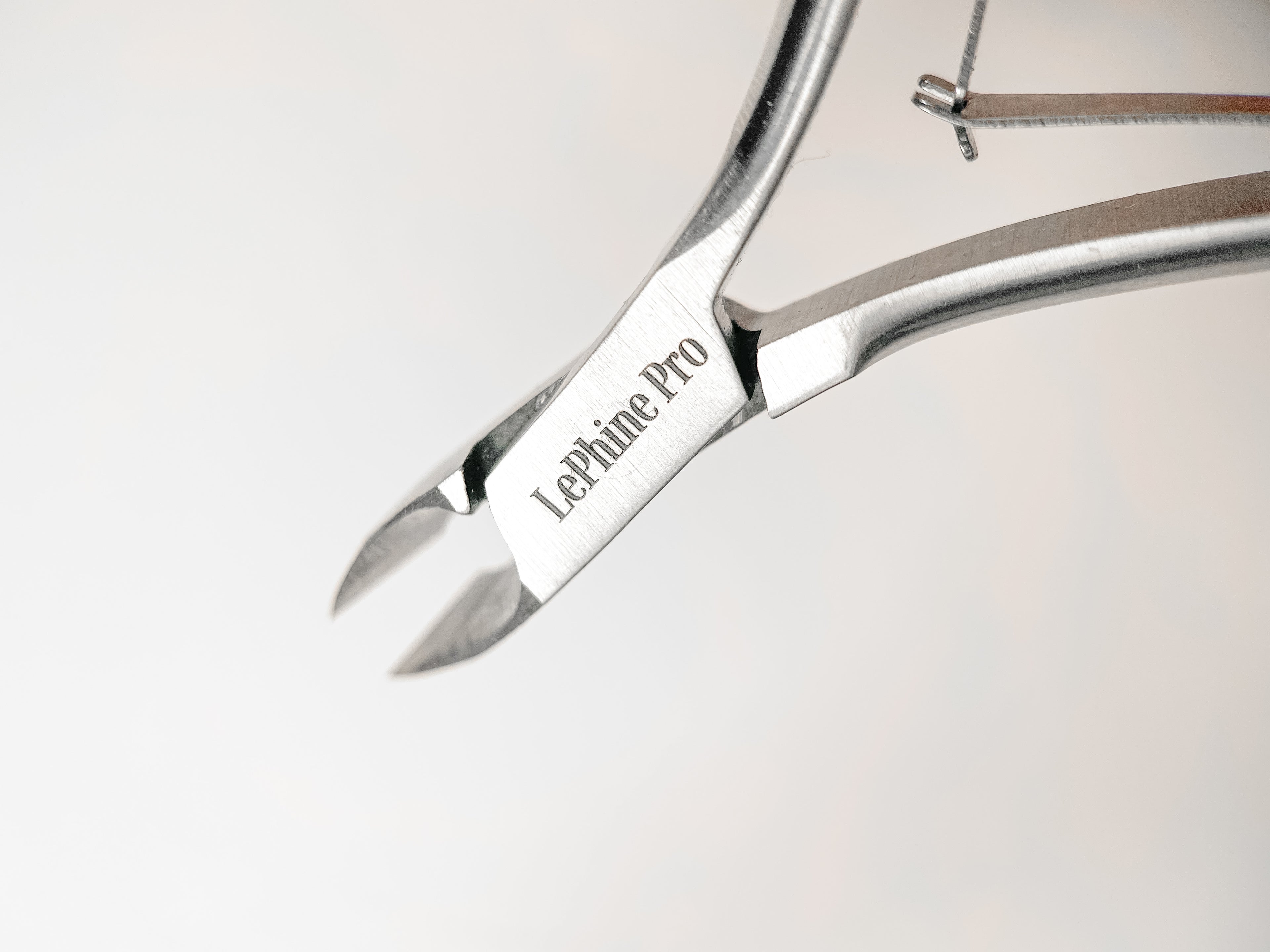 LePhine Pro Cuticle Nippers