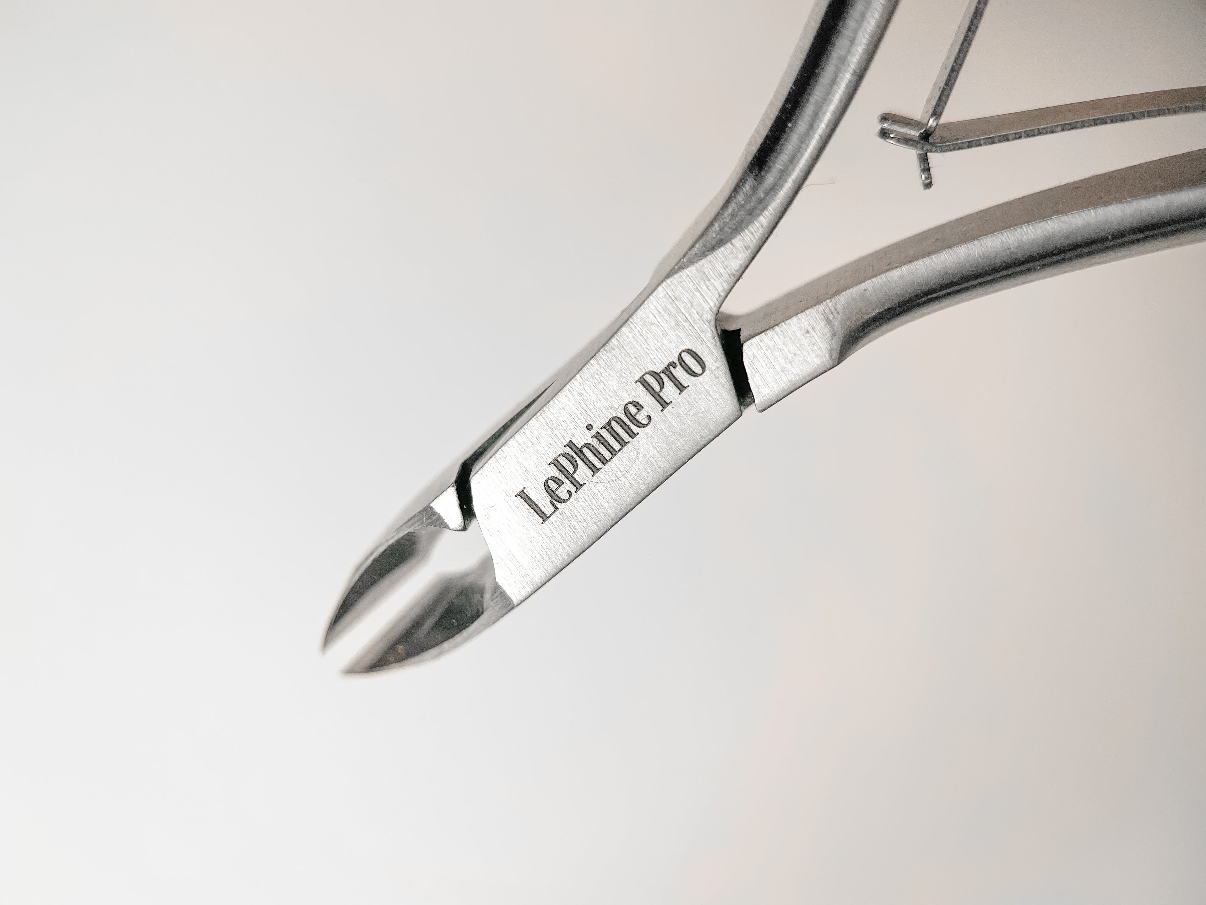 LePhine Pro Cuticle Nippers