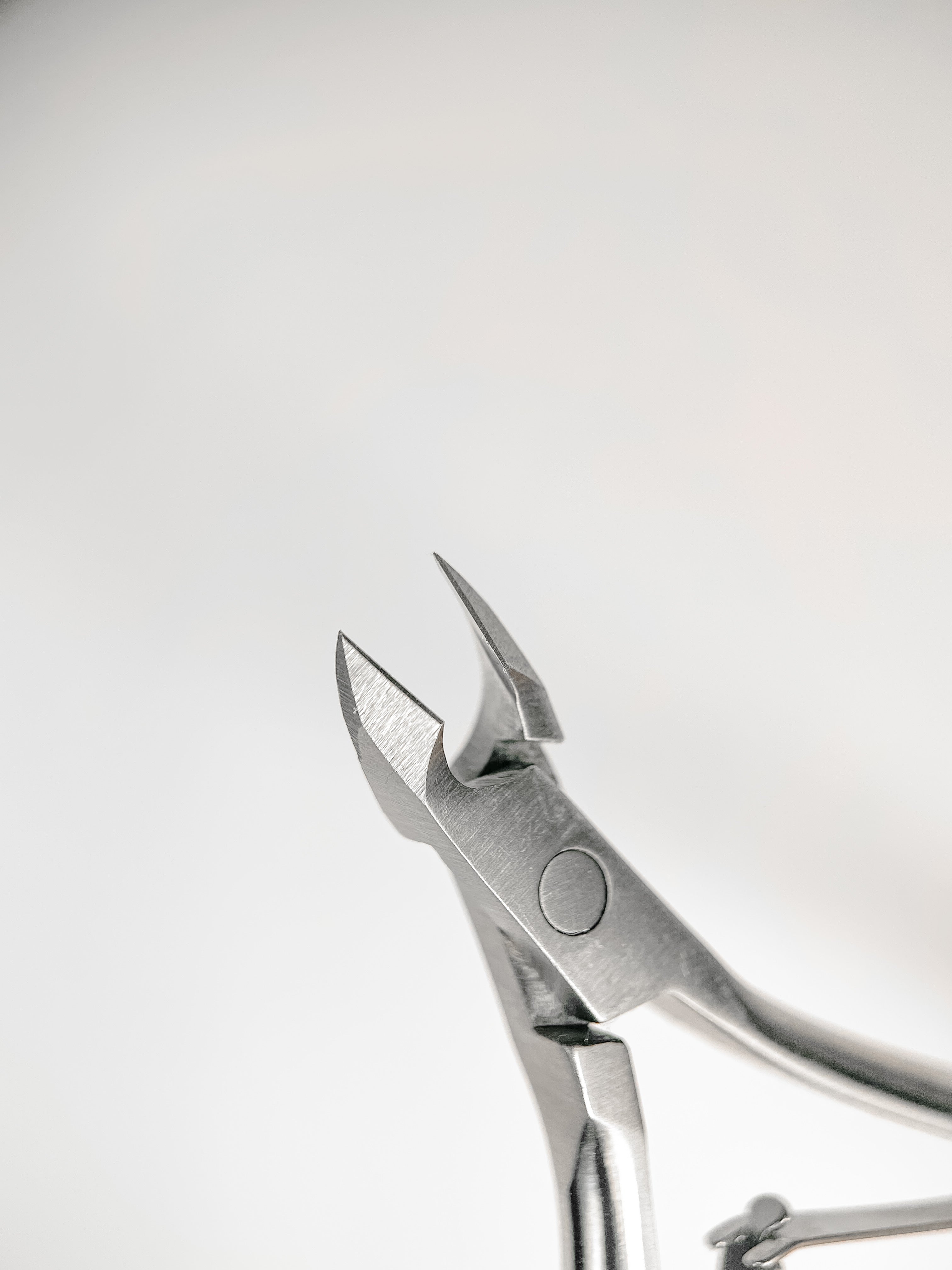 LePhine Pro Cuticle Nippers