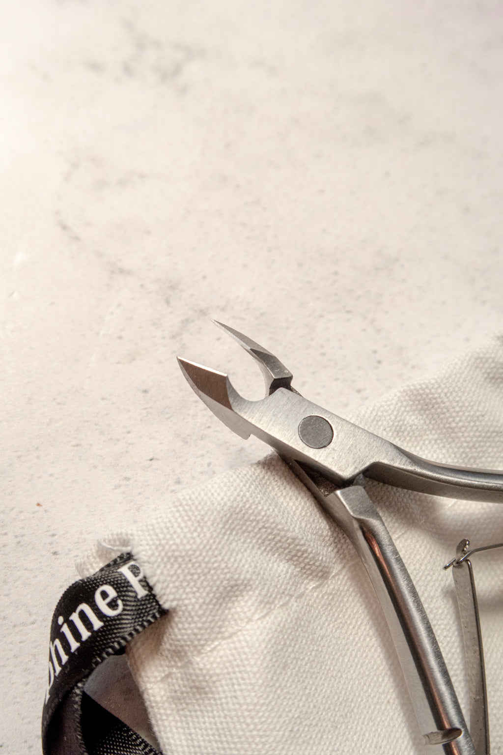 LePhine Pro Cuticle Nippers