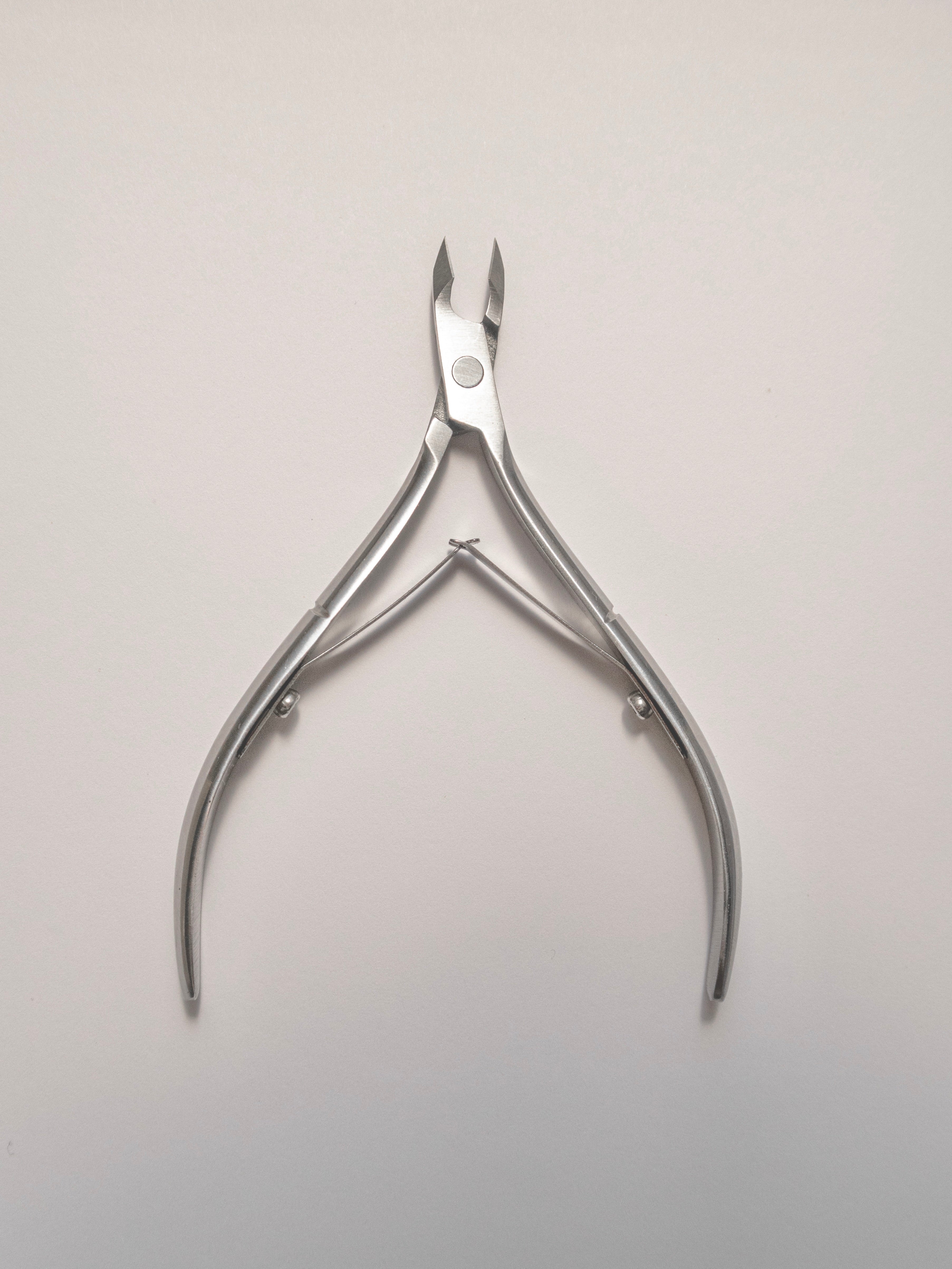 LePhine Pro Cuticle Nippers