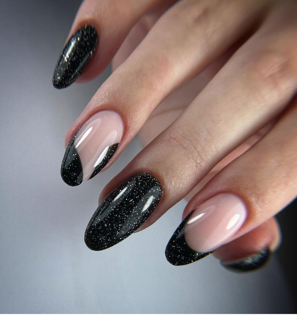 Tall, Dark and Handsome Glitter Gel 10ml