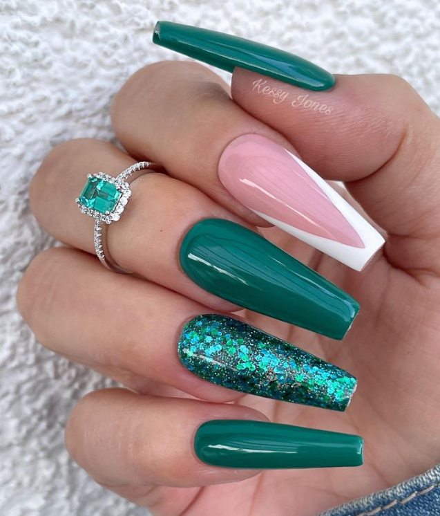 Gaudy but Gorgeous Glitter Gel