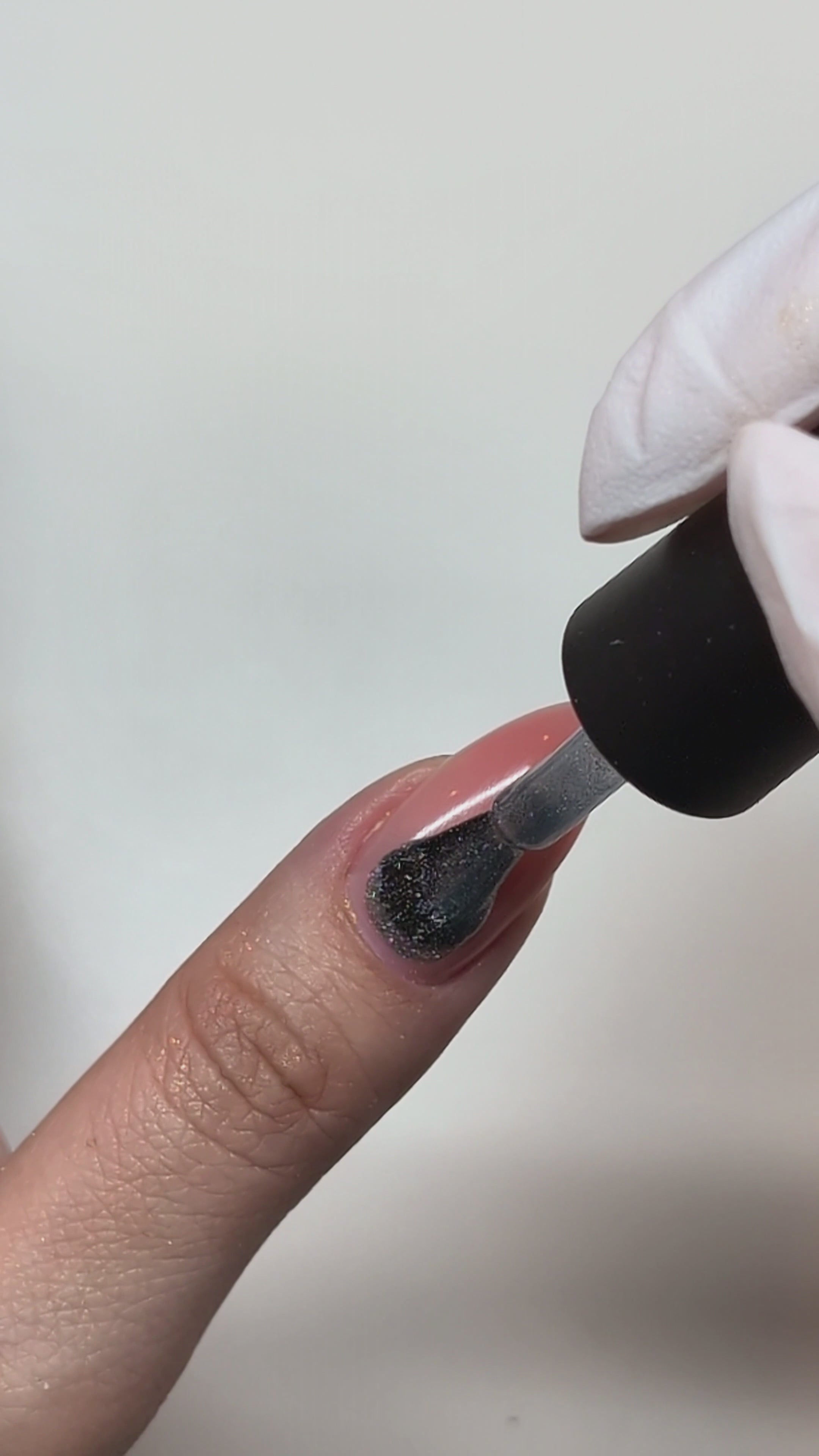 Ice Kitty P+ Cat Eye Gel Polish